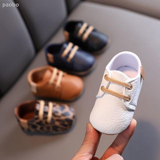Zapatos de bebé de primavera y otoño modelos 0-6-8-12 meses masculino y femenino zapatos de bebé de suela suave zapatos de niño de 0-1 año de edad zapatos recién nacidos