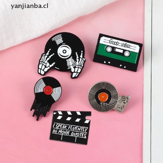 (new**) Punk Music Lovers DJ Vinyl Record Player badge brooch Lapel pin Gift yanjianba.cl (1)
