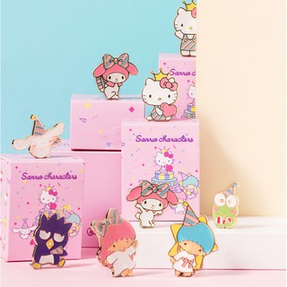 Nuevo producto MINISO producto famoso Sanrio laurel dog party series insignia de caja ciega Hello Kitty lindo broche decorativo