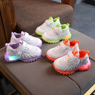 Nuevos deportes infantiles moda hombres y mujeres niños malla cordones luces LED brillante niños zapatos para correr