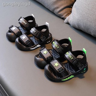 2021 nuevo verano sandalias para bebé Baotou verano niña bebé zapatos iluminados de fondo suave zapatos para niños