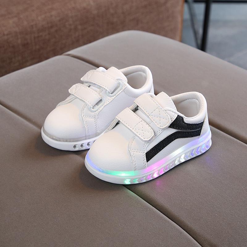 Zapatos de los niños 2020 primavera cuero de la PU luz blanco zapatos casual zapatos de luz LED zapatos de junta