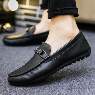 2021 primavera nuevos guisantes zapatos de los hombres salvaje casual zapatos de espíritu pequeño chico zapatos de pie transpirable suave zapatos
