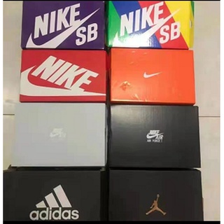 Spot Nike nueva caja de zapatos (4)