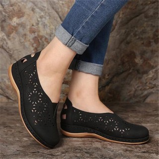 las mujeres sandalias de moda hueco zapatos transpirables de cuero de la pu redondo tacón casual zapatos de cuña de gran tamaño 35-43