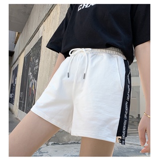 [envío inmediatamente] pantalones cortos deportivos de las mujeres de la moda versión coreana suelta cintura alta casual y versátil, usando una pierna ancha pantalones cortos, estilo universitario casual pantalones cortos