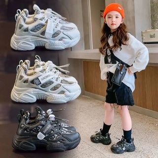 Los niños zapatillas de deporte2021Otoño bebé niña Daddy zapatos medio y grande niños zapatos de malla nuevos zapatos casuales para correr