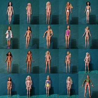 Muñeca Barbie original desnuda