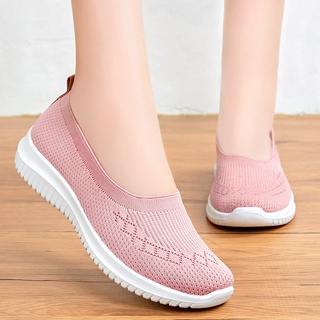 Vuelo de punto zapatos de zapatos 2021 nuevos zapatos de las mujeres transpirable zapatos de sol suave grande zapatos de tela casual zapatos de madre