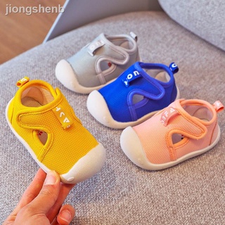 Sandalias Baotou verano nuevos zapatos de bebé para bebé zapatos de suela suave para bebés niños y niñas antideslizantes