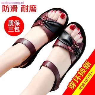 Summer mother sandals women soft bottom middle-aged flat shoes middle-aged and elderly women s shoes large size elderly sandals non-slip pregnant women shoes