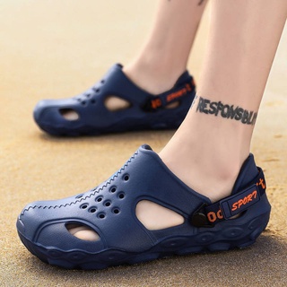 Crocs crocs hombres colchón agujero verano Slippery playa Slippery fesyen estilo Casual sandalias y sandalias Baotou