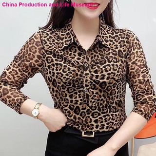 Gran tamaño madre gasa camisa 2021 primavera nuevo estilo extranjero leopardo impresión fondo camisa moda reducción de edad y delgada camiseta de manga larga