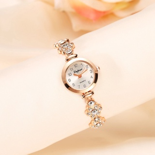 2021 venta caliente cielo estrellado reloj de las mujeres de lujo magnético imán hebilla reloj de pulsera de cuarzo superficie geométrica femenina luminosa relojes (5)