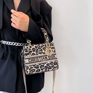Ready Stock ! Dior ! The New Leopard Print Women's Fashion Catwalk Trend Cross Body Bag