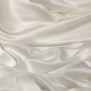 1/2 metros de tela de satén de terciopelo Premium - blanco roto