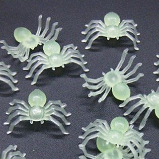 50 piezas de simulación de plástico flexible arañas broma juguete regalos de halloween (5)