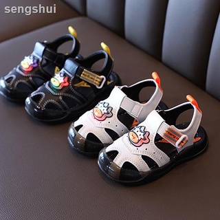 2021 nuevos niños y niñas de dibujos animados sandalias ligeras Baotou transpirable antideslizante zapatos de suela suave bebé verano zapatos funcionales