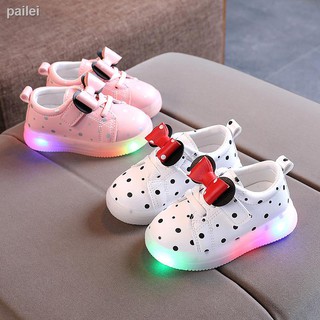 2020 nuevos niños luz LED intermitente zapatos de niño ligero y transpirable bebé niña zapatos de niño Micky arco