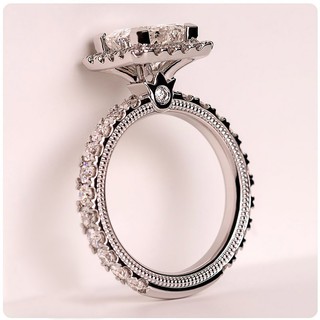 venta caliente anillo de compromiso cuadrado de diamantes con flash atmosférico a la moda