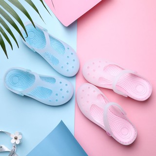 Crocs shoesBaotou hole zapatos, sandalias de mujer, moda de verano de las mujeres, jalea de jardín, zapatillas de playa coreanas, antideslizante pendiente