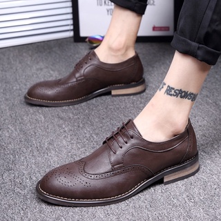 Hombres Formal puntiagudo dedo del pie zapatos de cuero de negocios Brogues cordones zapatos marrón
