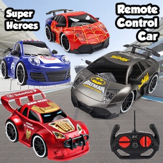 Juguetes para niños Control remoto coche Super Heroes carreras coche deportivo juguetes para niños Mainan Kereta
