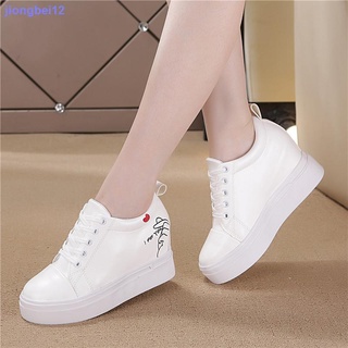 2021 zapatos blancos blancos deportivos con suela gruesa blanca