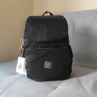 kipling mochila casual para portátil de viaje al aire libre con colgante de felpa para mujeres flip back pocket bag