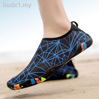 Nuevo par de zapatos de playa, mujeres s natación piel suave adulto buceo vadear transpirable hombres río snorkel zapatos
