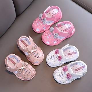 2021 Verano Bebé De Suela Suave Niño Zapato Niñas Sandalia Princesa Zapatos Niños Arco Diamante Lindo Sandalias