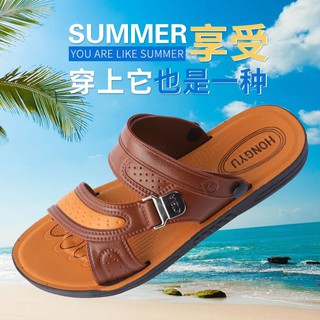[Recomendado Por El Gerente De La Tienda] Sandalias De Los Hombres De Dedo Abierto Juventud Zapatos De Playa De Doble Uso De Mediana Edad Zapatillas (1)