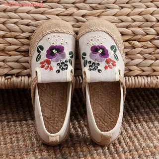 Zapatos de tela de Beijing viejo, zapatos de pescador de lino, estilo étnico bordado zapatos, estudiantes de viaje retro, un pedal Sen estilo zapatos de las mujeres, verano