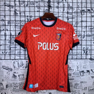 Jersey/camisa De fútbol roja De japón J Leagogue Urawa Red Diamonds (浦和レッドダイヤモンズ) 2021/2022