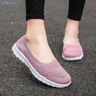 2021 nuevas mujeres zapatos verano hueco malla transpirable un pedal perezoso zapatos planos de gran tamaño madre casual sandalias de las mujeres