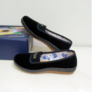 Zapatos De Mujer Viejos Tela Primavera De Fondo Plano Resistente Al Desgaste De Ocio De Un Pie Femenino (4)