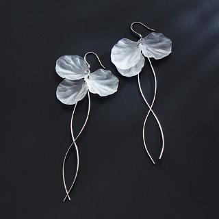 Pendientes de perlas de pétalos de concha de Corea de plata de ley 925 Pendientes de personalidad simple con borla