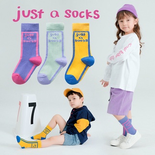 tres pares de calcetines infantiles otoño/invierno pintados a mano con colores contrastantes