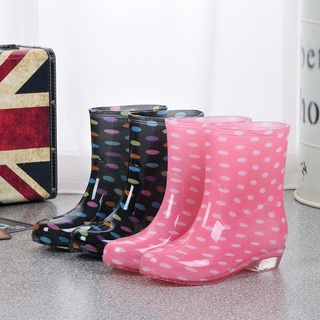 Botas de lluvia de moda zapatos de agua de las mujeres en el tubo para mantener caliente más terciopelo desmontable antideslizante impermeable botas de lluvia resistente al desgaste zapatos de goma para adultos