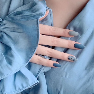 qininkn 24pcs parche de uñas seguro compacto abs azul leopardo cabeza redonda diy uñas puntas pegatina para baile (7)